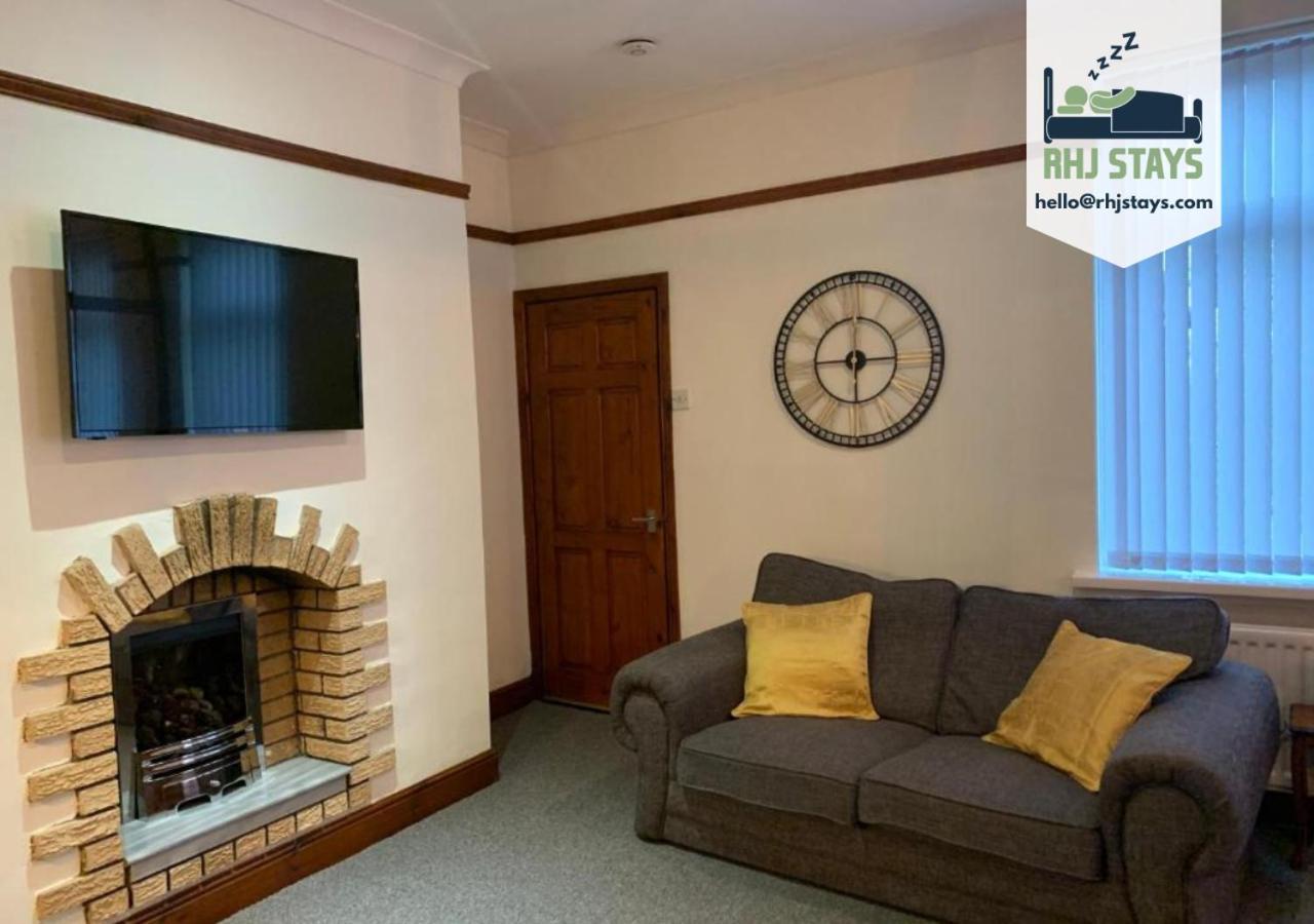 Rodsley - 2 Bedroom 1St Floor Flat Free Parking Wifi And Netflix 盖茨黑德 外观 照片