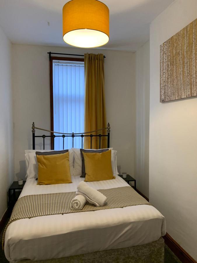 Rodsley - 2 Bedroom 1St Floor Flat Free Parking Wifi And Netflix 盖茨黑德 外观 照片